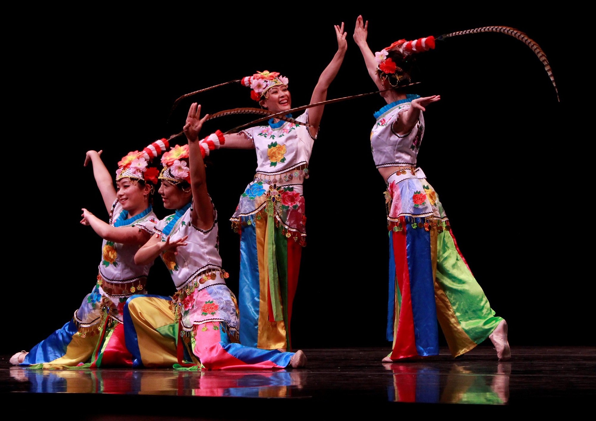 Lily Zhang Li Taylor Dance Academy dazzle audiences in the Muriel Kauffman Theatre.