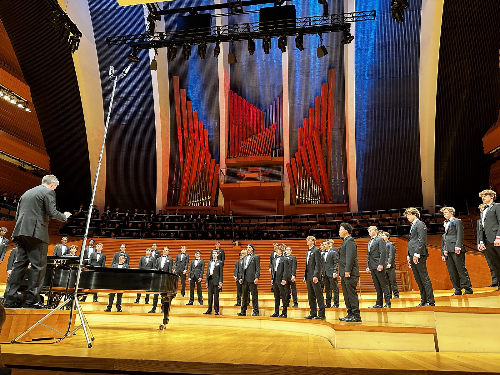 Rockhurst High School Choirs Present

Christmas at the Kauffman Center
